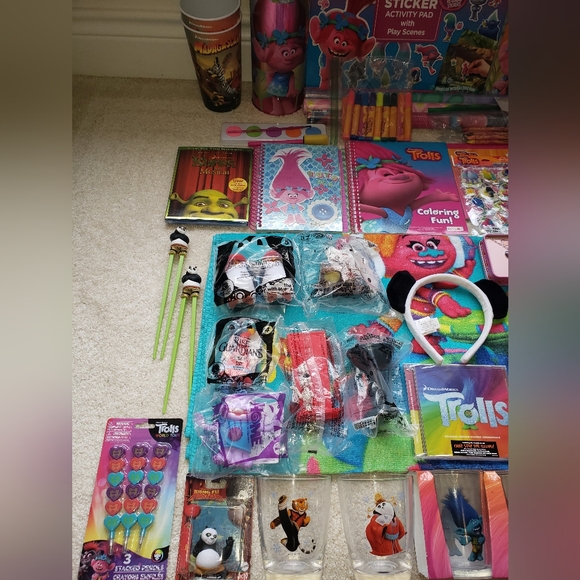 DreamWorks Toys and Crafts Bundle - Picture 4 of 13